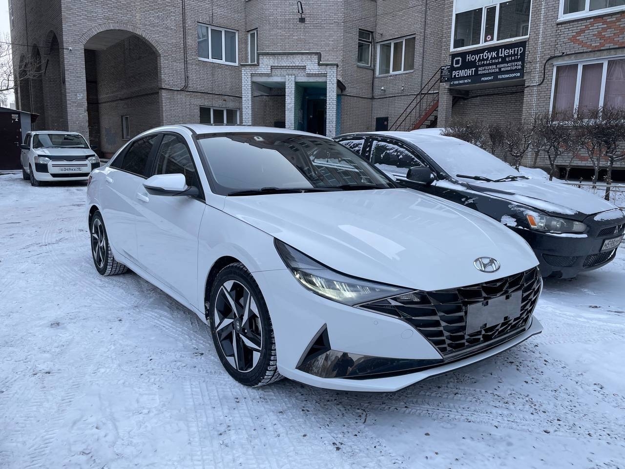 Hyundai Elantra 2021